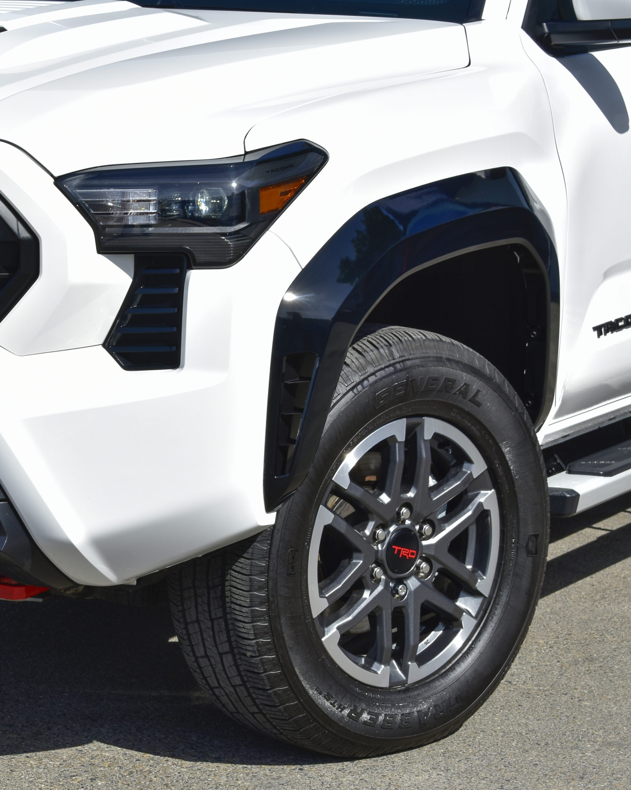 TOYOTA TACOMA TRD 4X4 2025