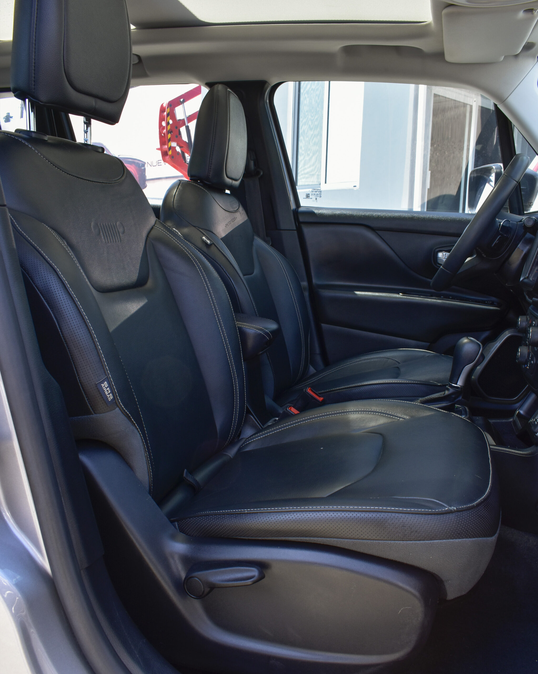JEEP RENEGADE LIMITED 2023
