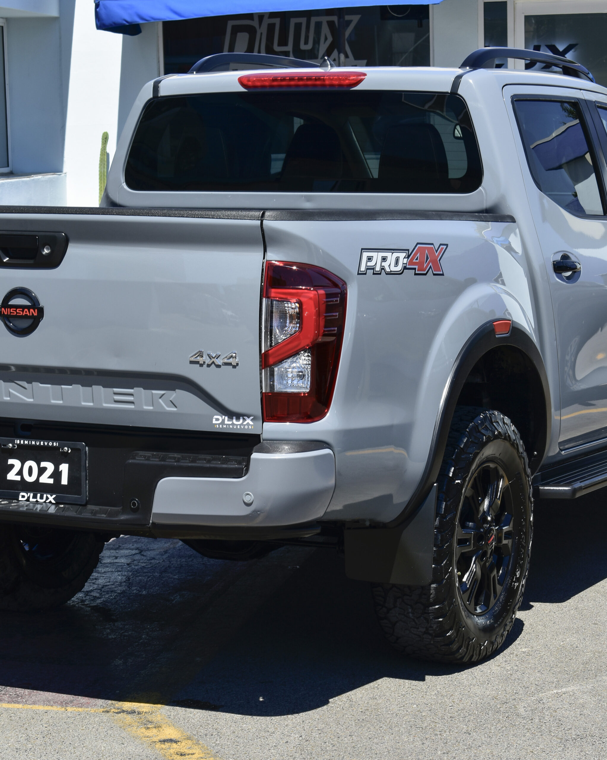 NISSAN FRONTIER PRO-4X 4X4 2021
