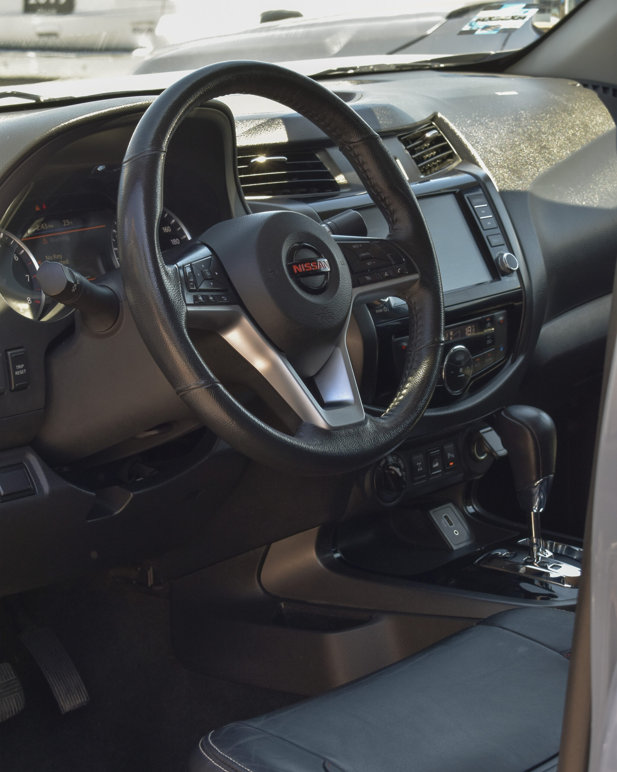 NISSAN FRONTIER PRO-4X 4X4 2021