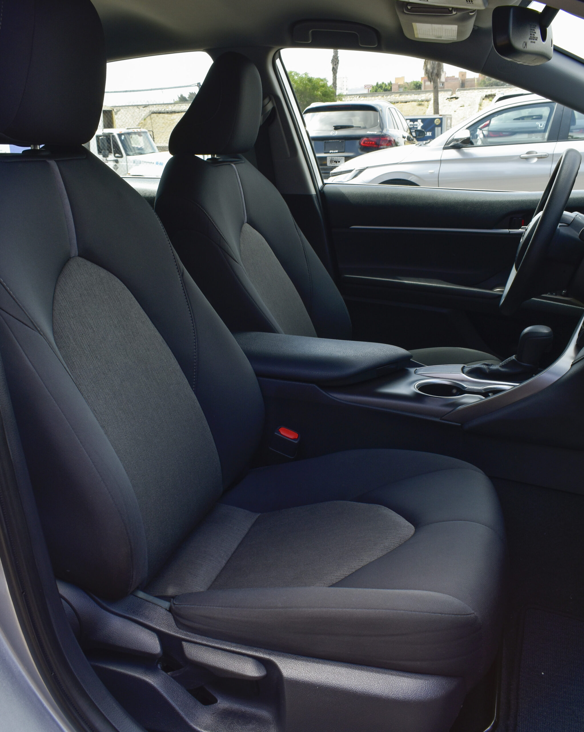 TOYOTA CAMRY LE 2023