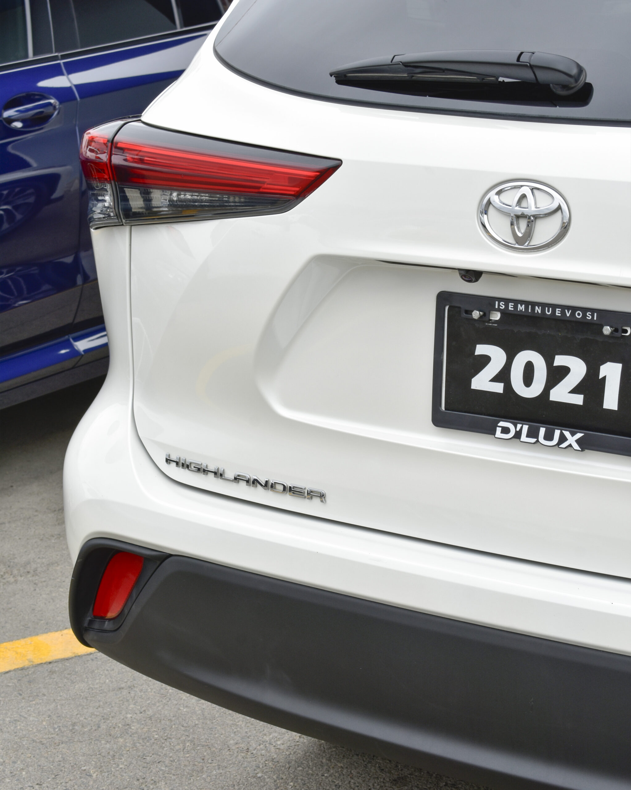 TOYOTA HIGHLANDER XLE 2021