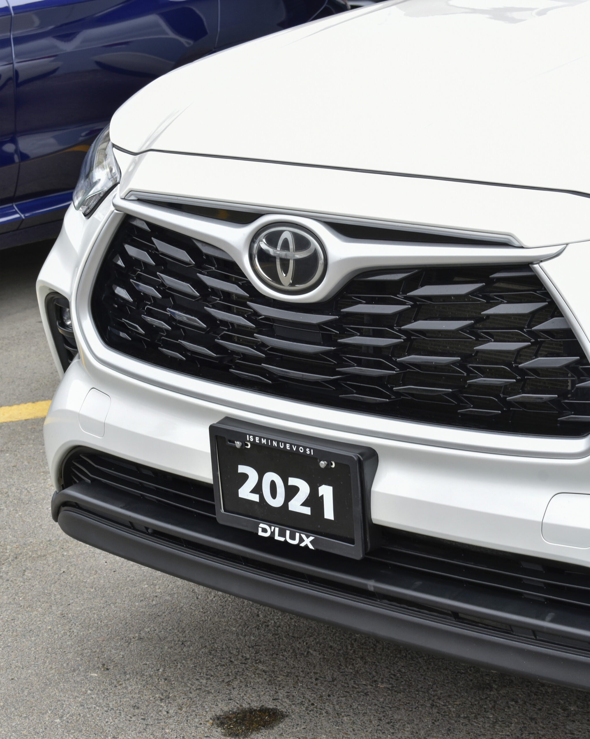 TOYOTA HIGHLANDER XLE 2021