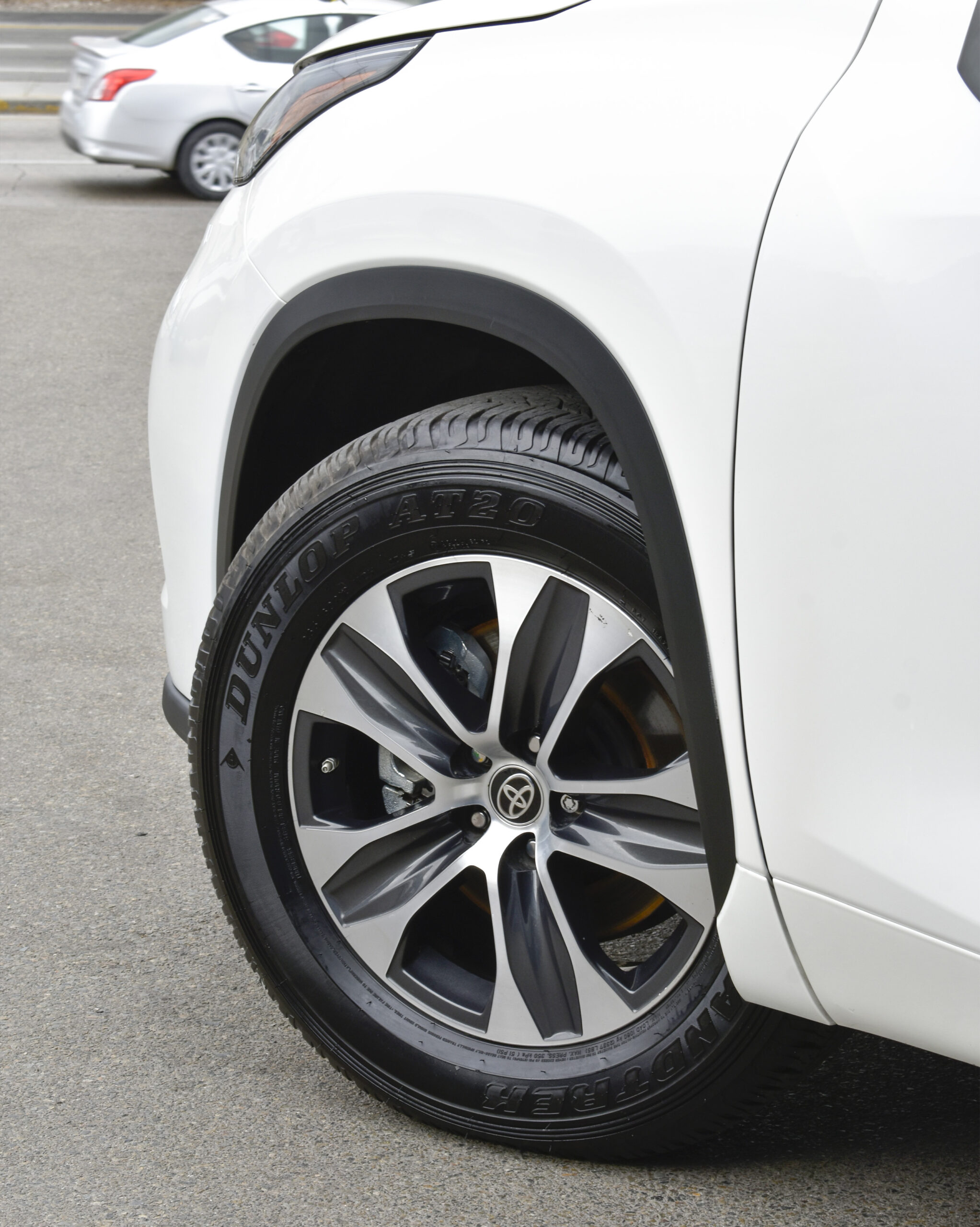 TOYOTA HIGHLANDER XLE 2021
