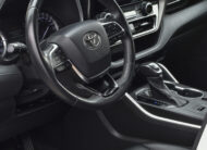 TOYOTA HIGHLANDER XLE 2021