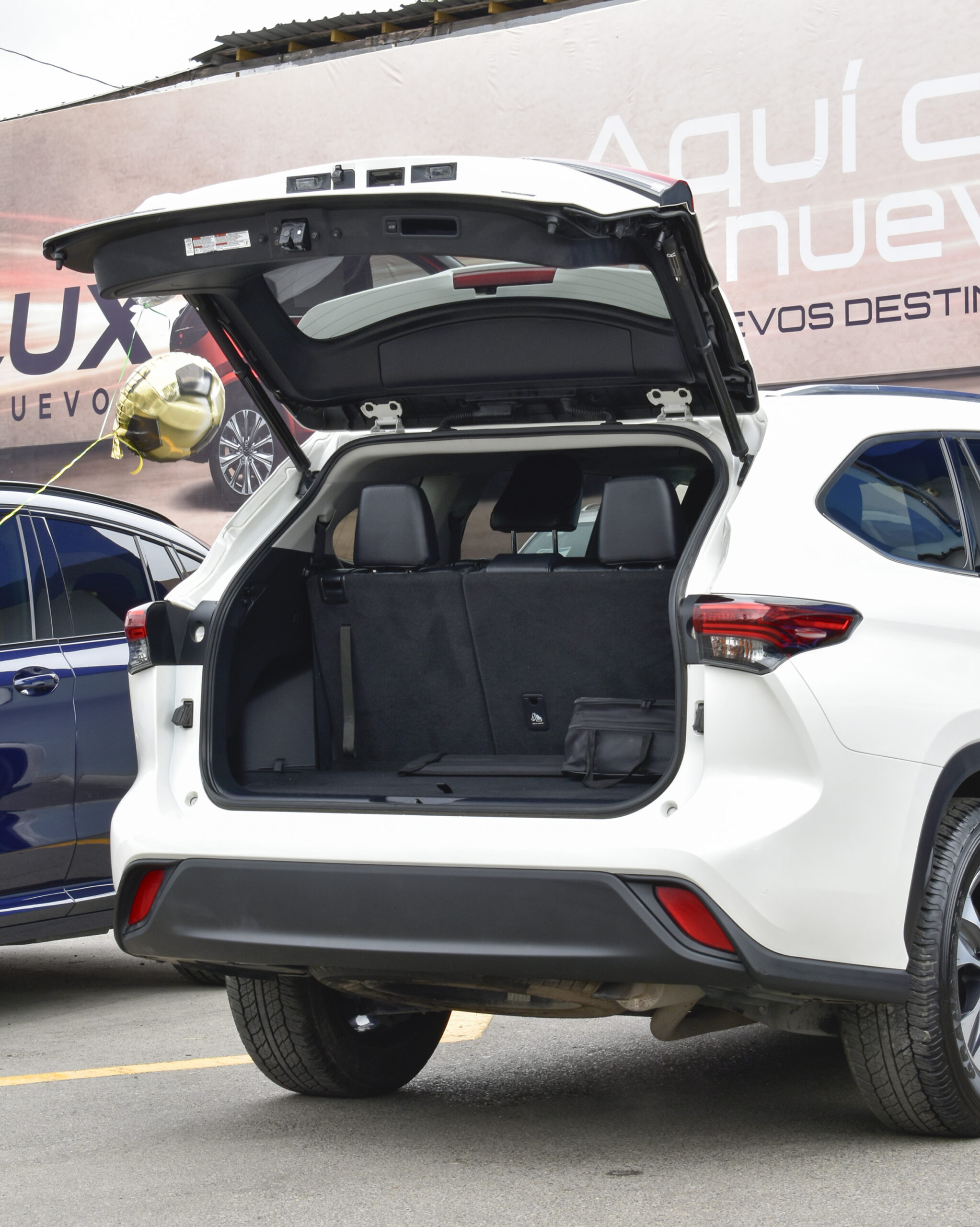 TOYOTA HIGHLANDER XLE 2021