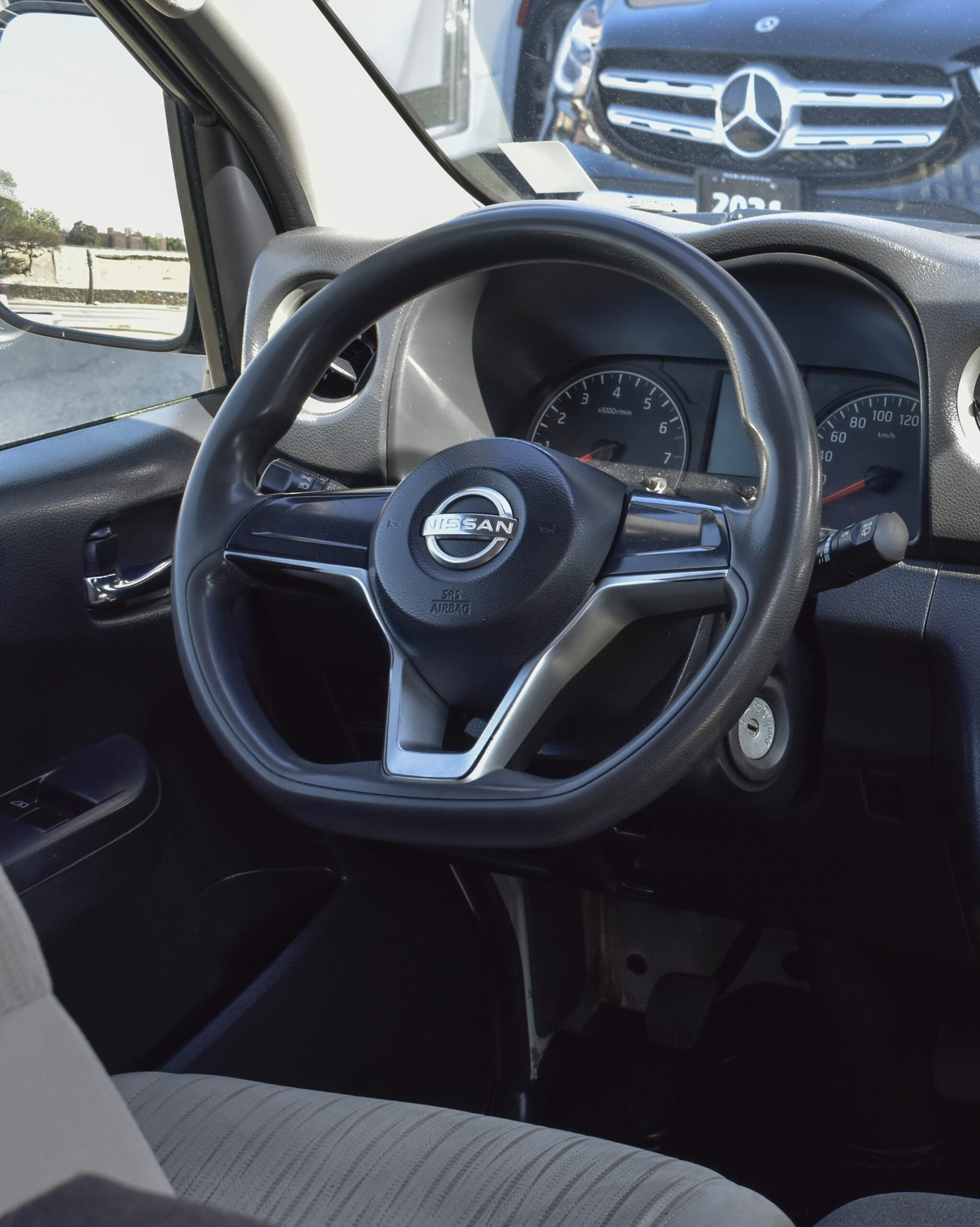 NISSAN URVAN 12 PASAJEROS 2023