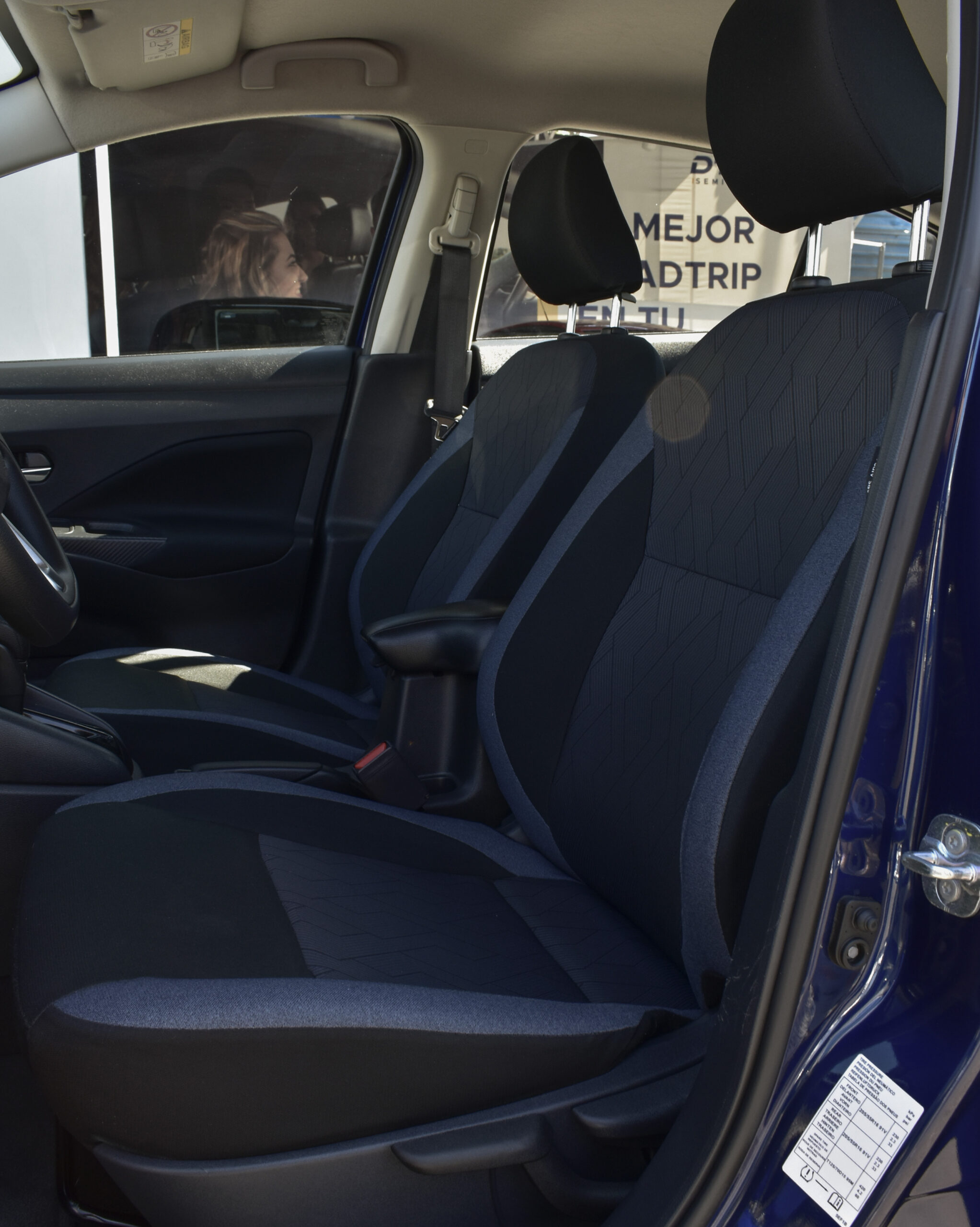 NISSAN VERSA ADVANCE 2024