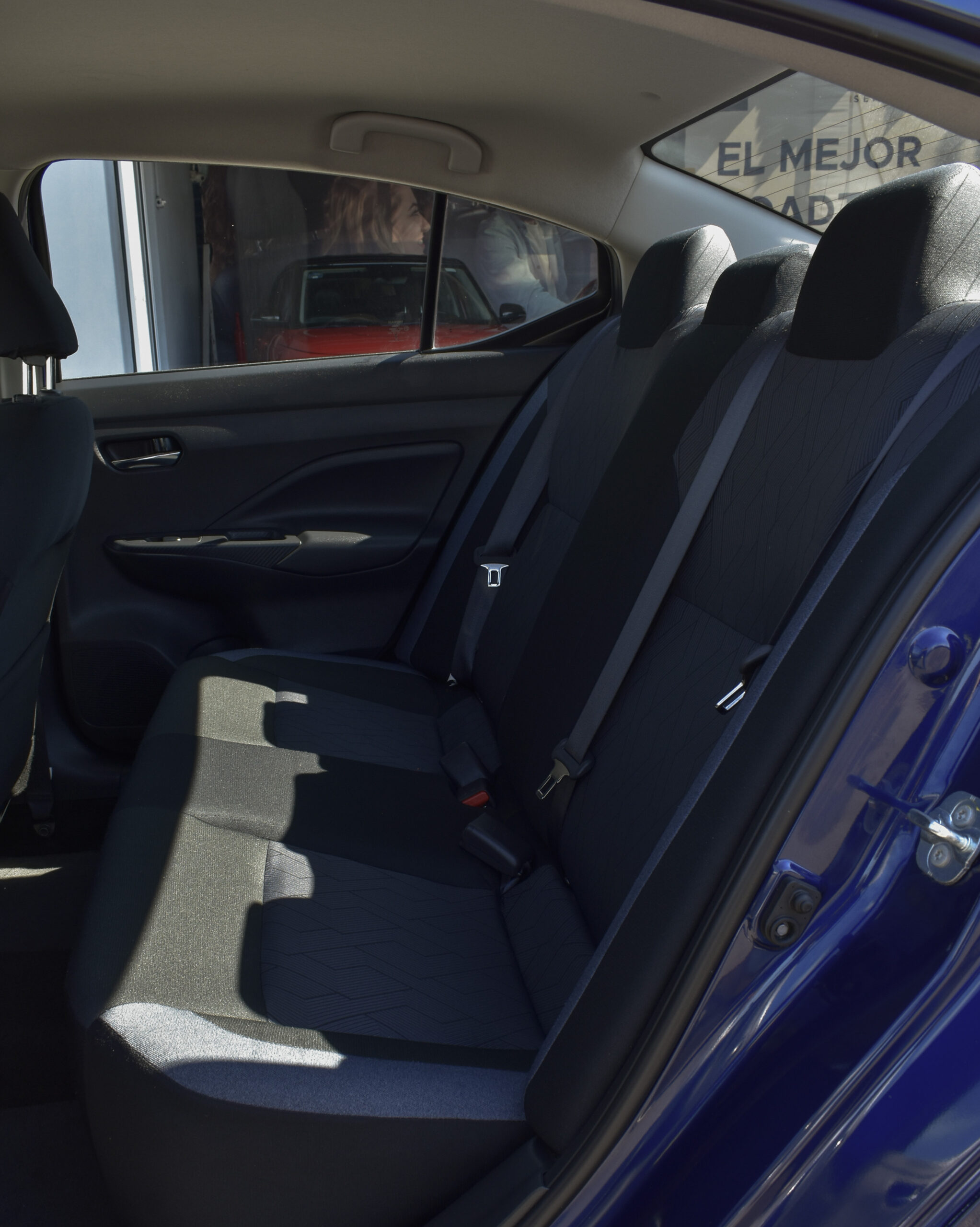 NISSAN VERSA ADVANCE 2024