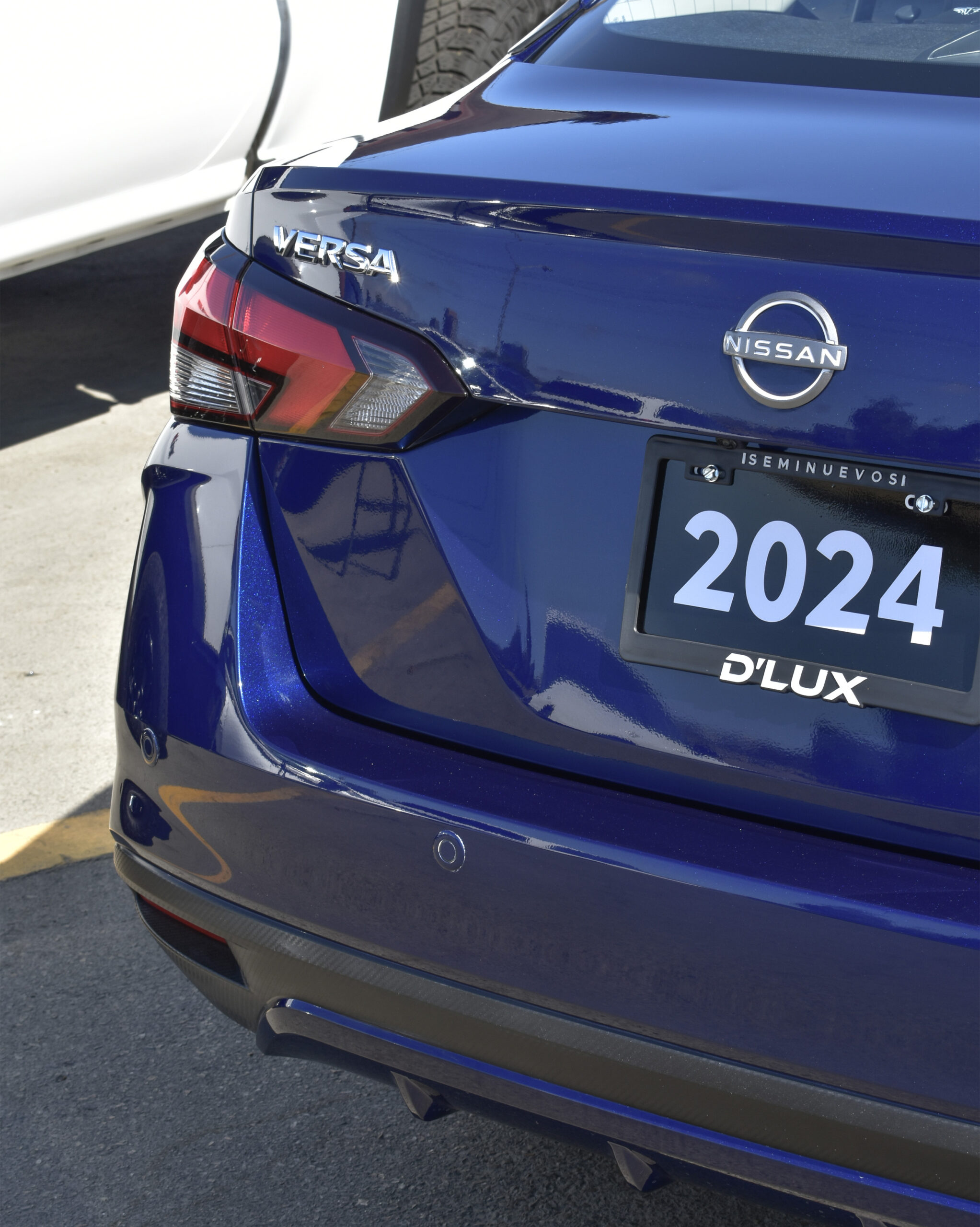 NISSAN VERSA ADVANCE 2024