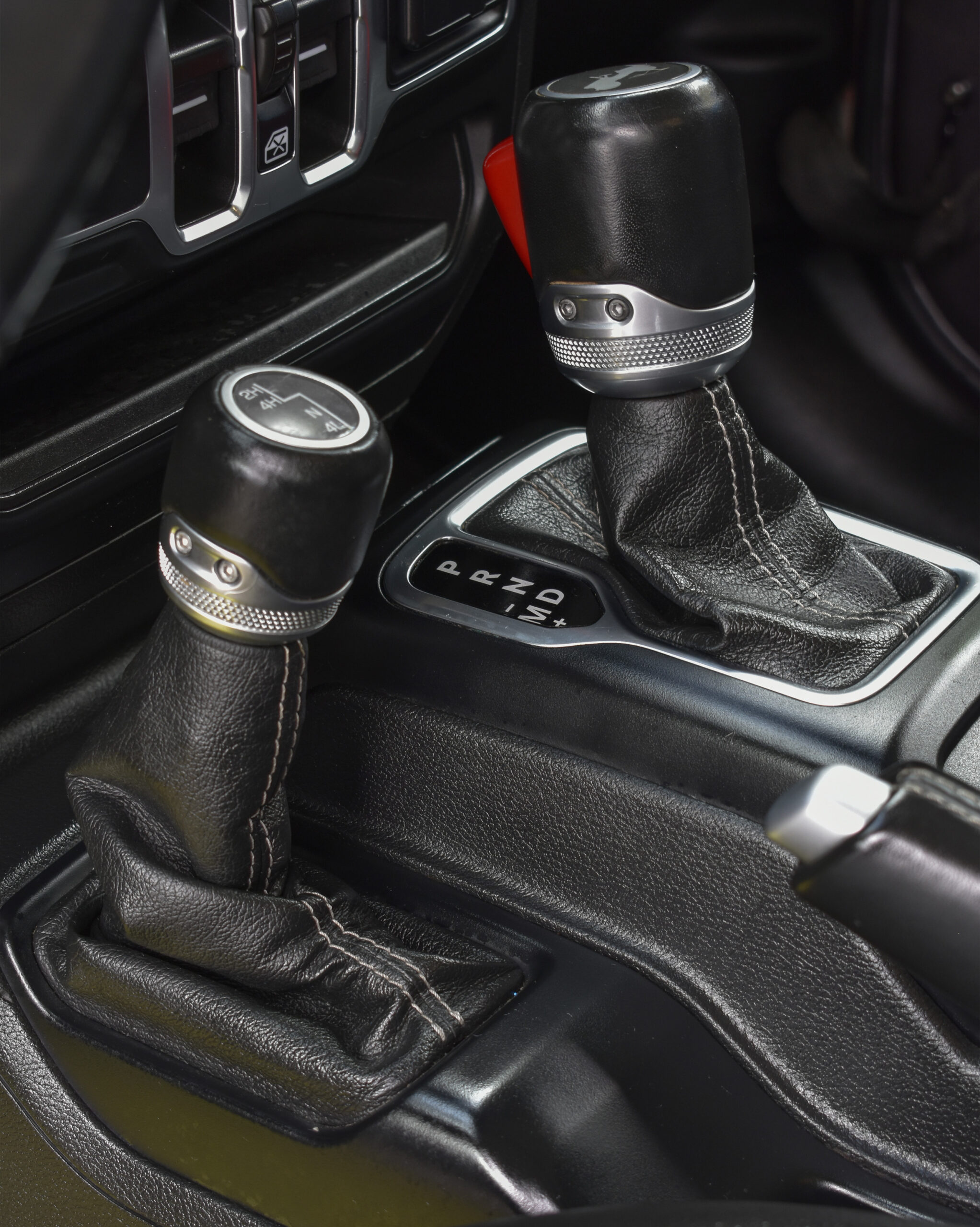 JEEP WRANGLER UNLTD SAHARA 2021