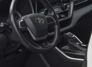 TOYOTA HIGHLANDER XLE 2022