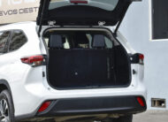 TOYOTA HIGHLANDER XLE 2022