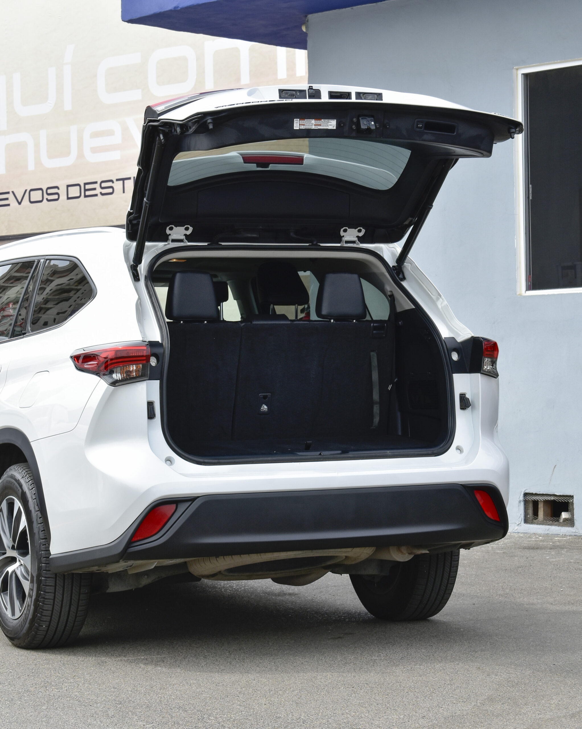 TOYOTA HIGHLANDER XLE 2022