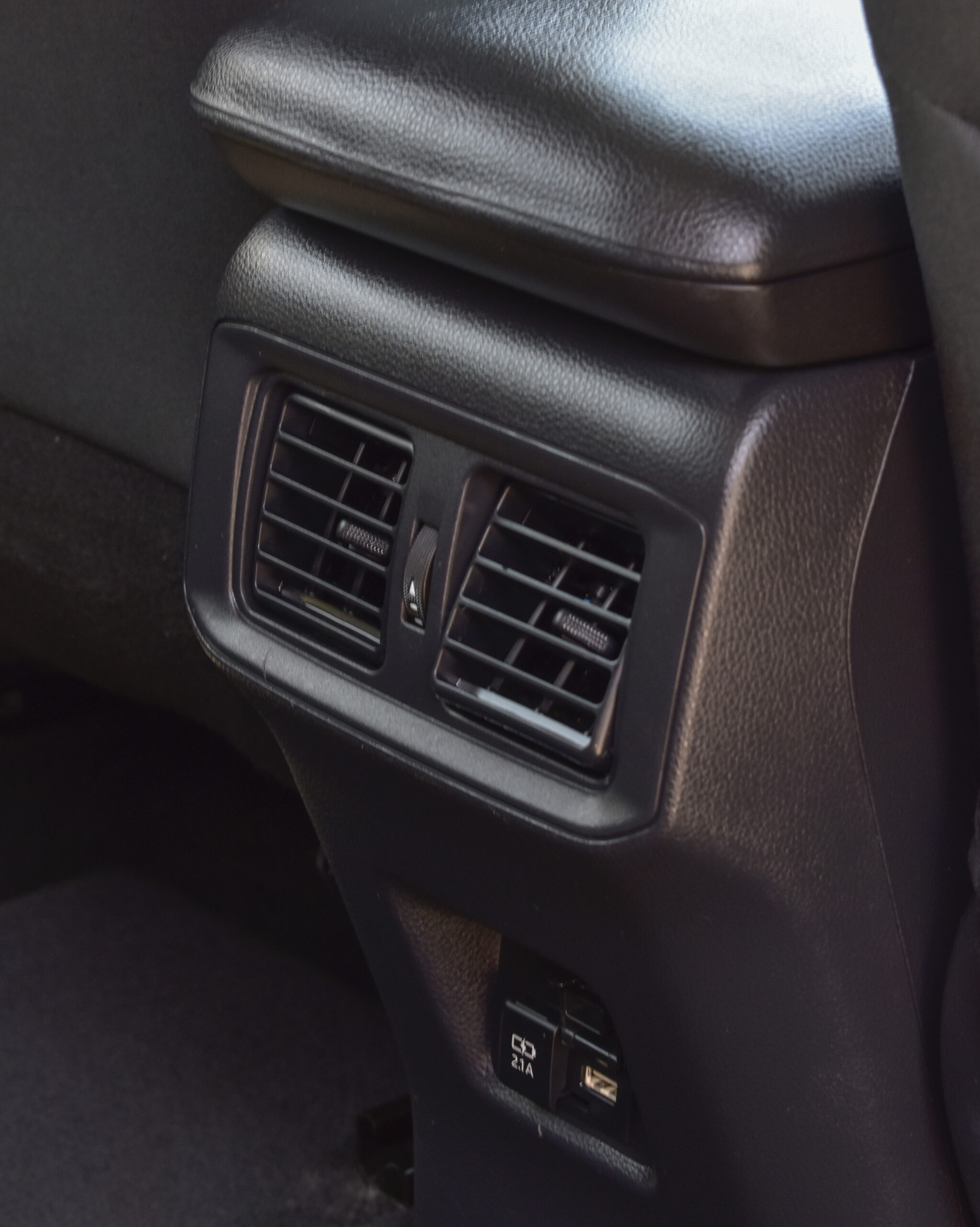 TOYOTA RAV4 XLE 2021