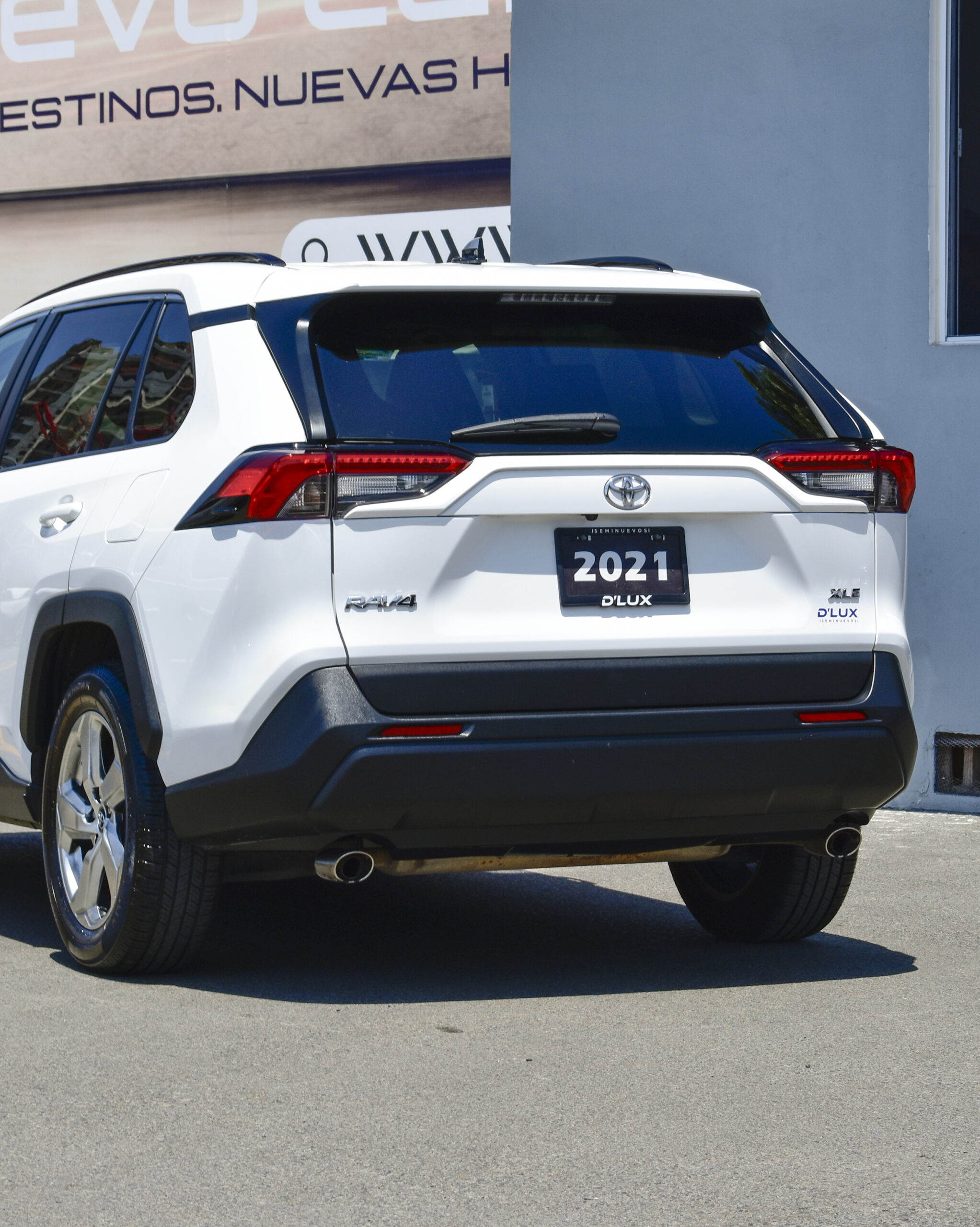 TOYOTA RAV4 XLE 2021