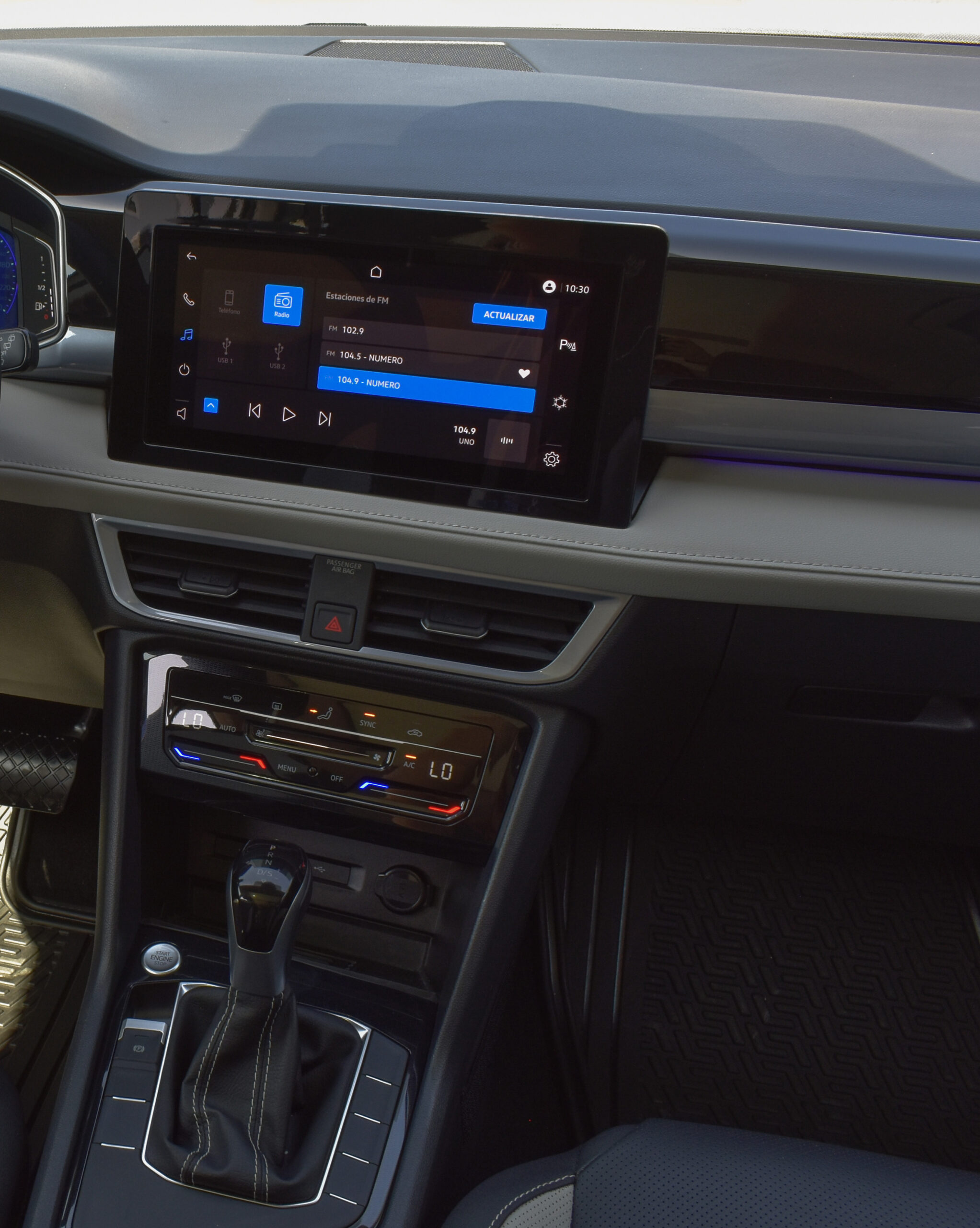 VOLKSWAGEN TAOS HIGHLINE 2025