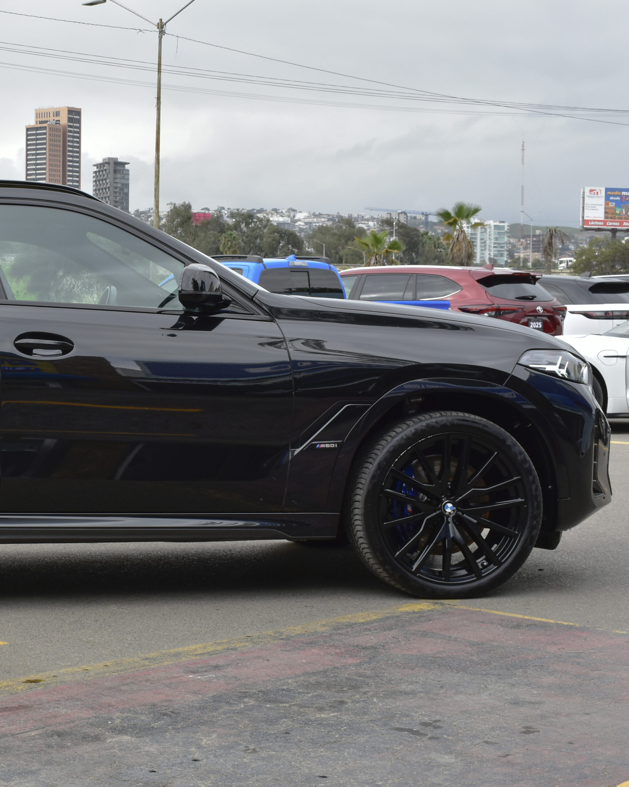 BMW X6 M60i 2024