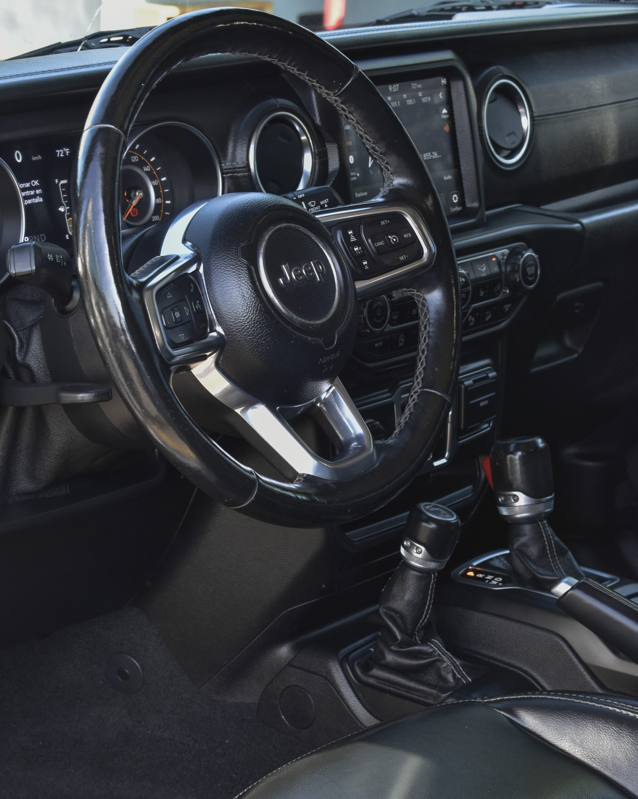 JEEP WRANGLER UNLIMITED SAHARA 2021