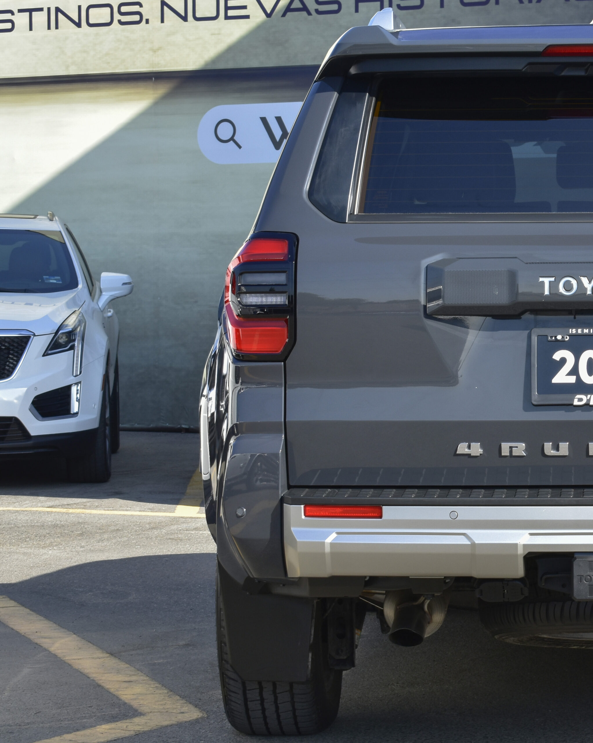 Toyota 4Runner Limited HEV 2025
