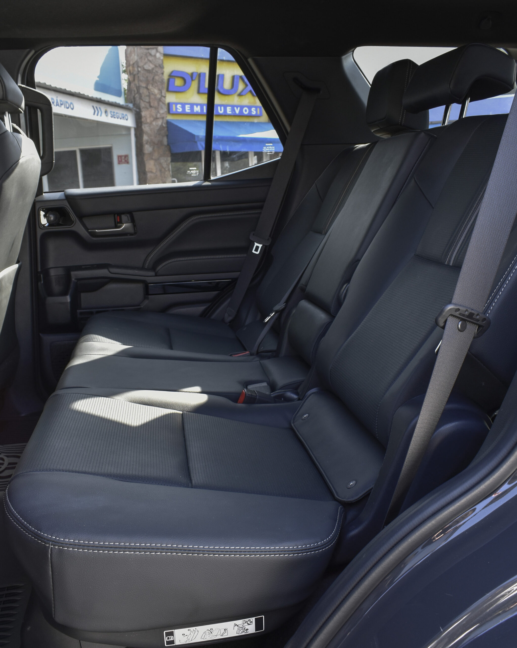 Toyota 4Runner Limited HEV 2025