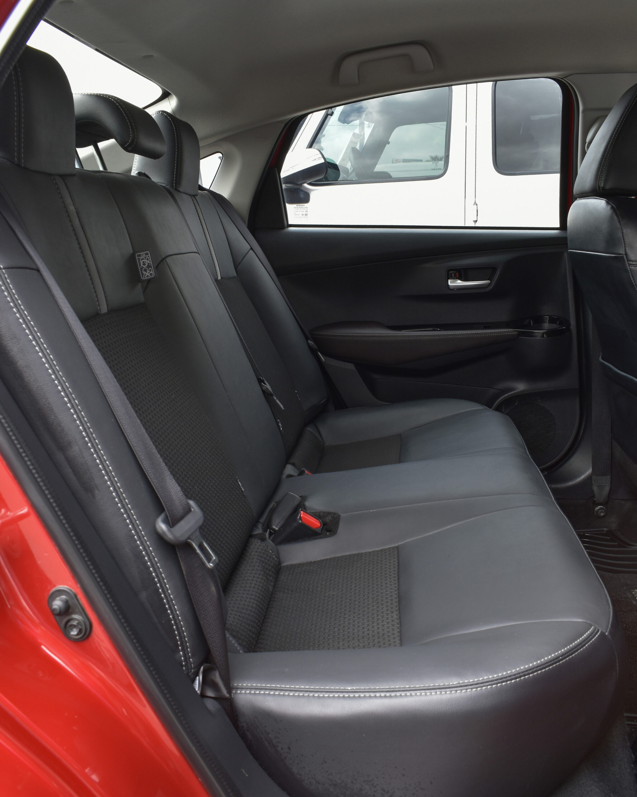 Toyota Yaris Base 2024