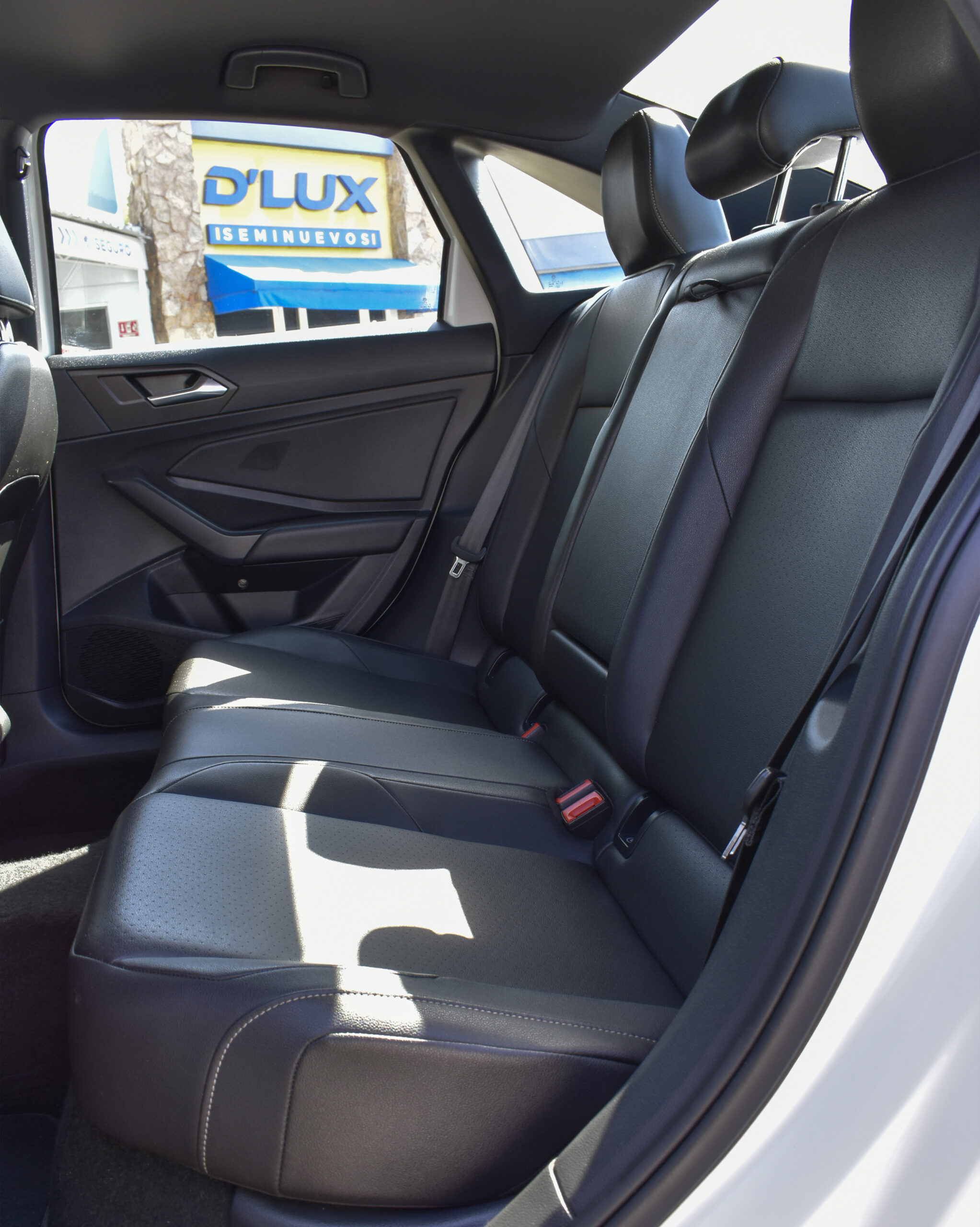VOLKSWAGEN JETTA R-LINE 2019