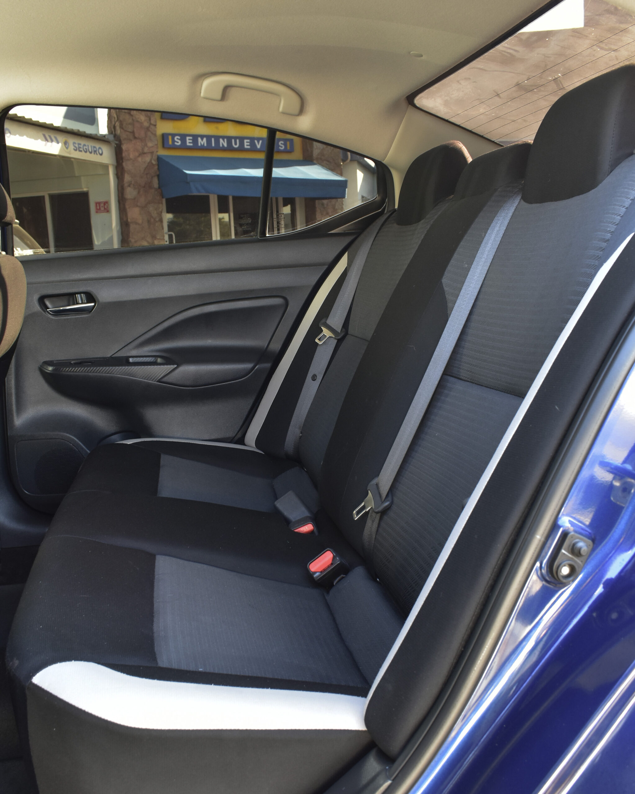 Nissan Versa Advance 2021