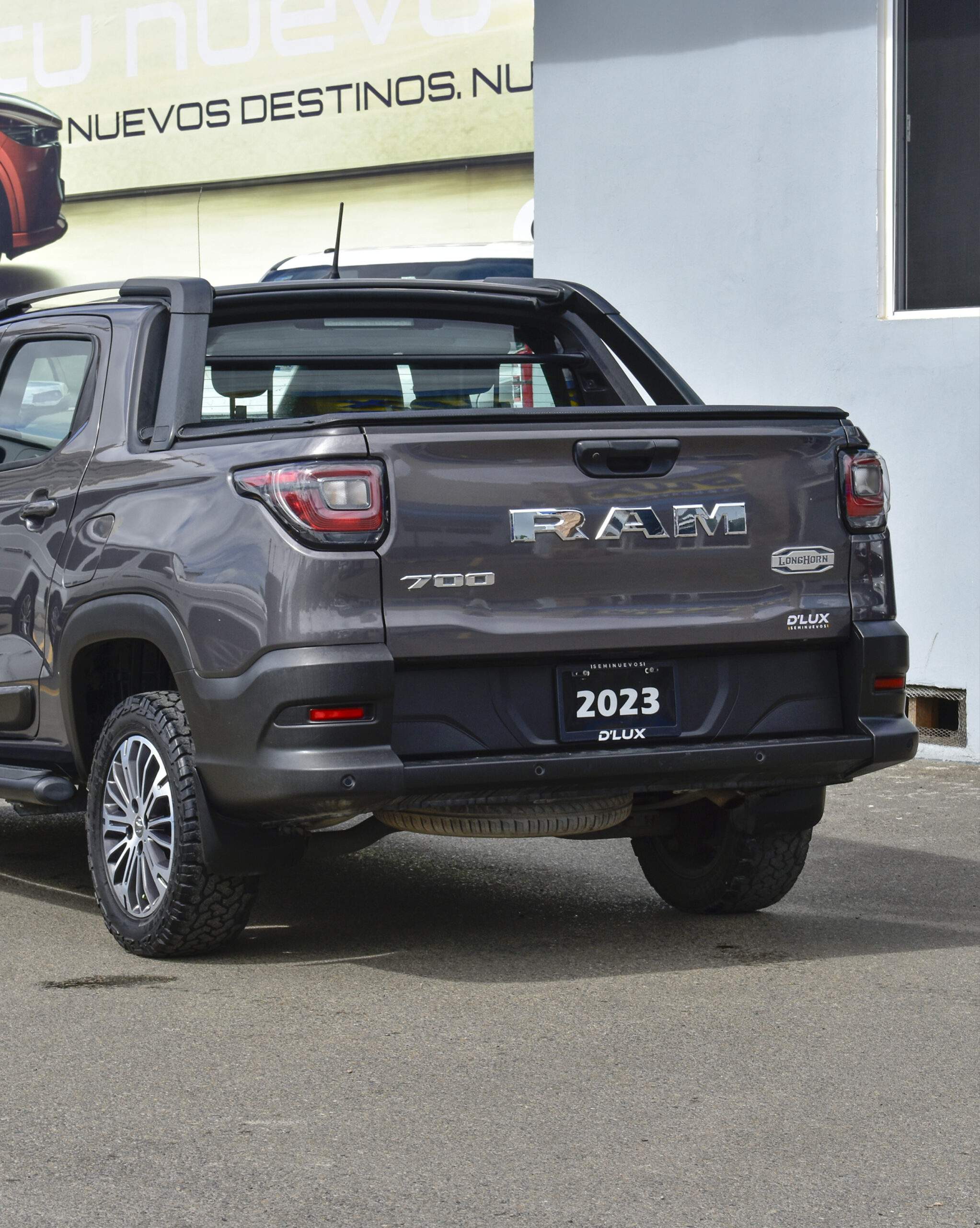 RAM 700 Longhorn 2023