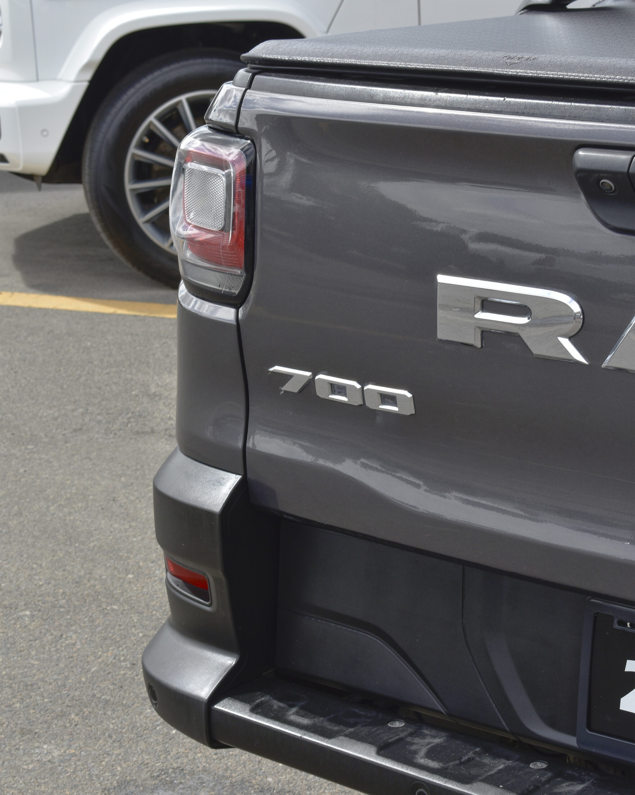RAM 700 Longhorn 2023